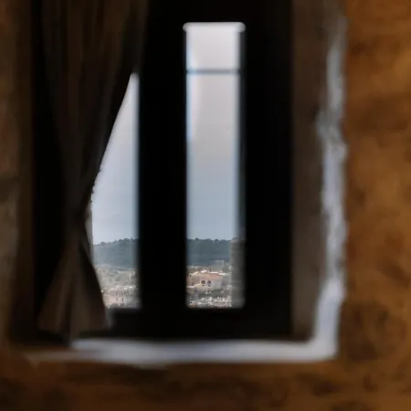 بيت للعطل Anemolithos Mani's House