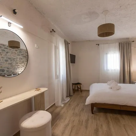 Anemolithos Mani's House بيت للعطل